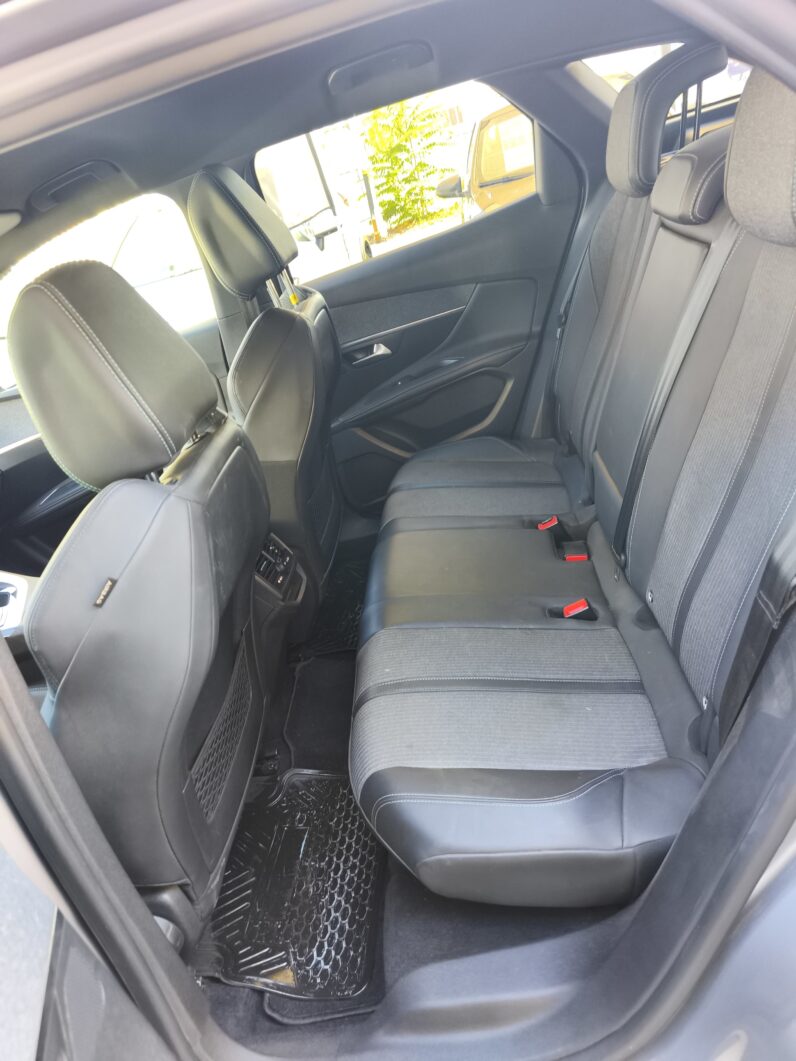 PEUGEOT 3008 2023
