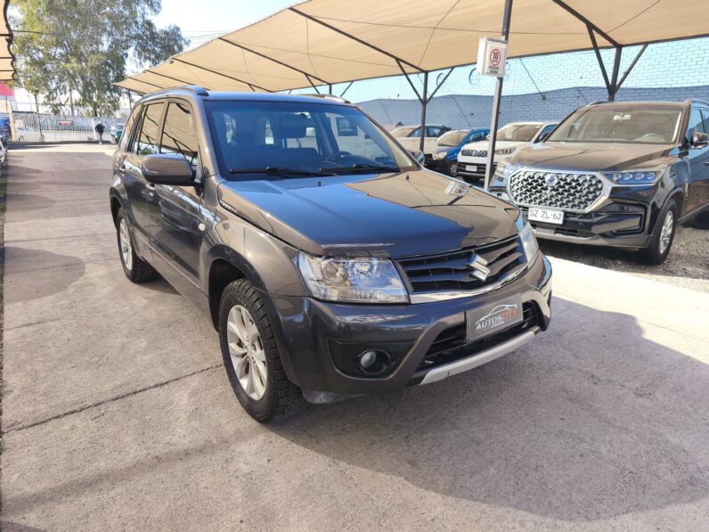 SUZUKI GRAND NOMADE 2017